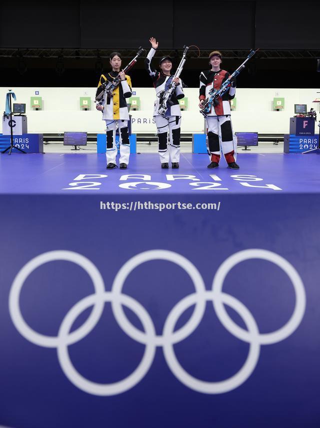 田径比赛女子十米气步枪赛场精彩，白俄罗斯选手夺魁