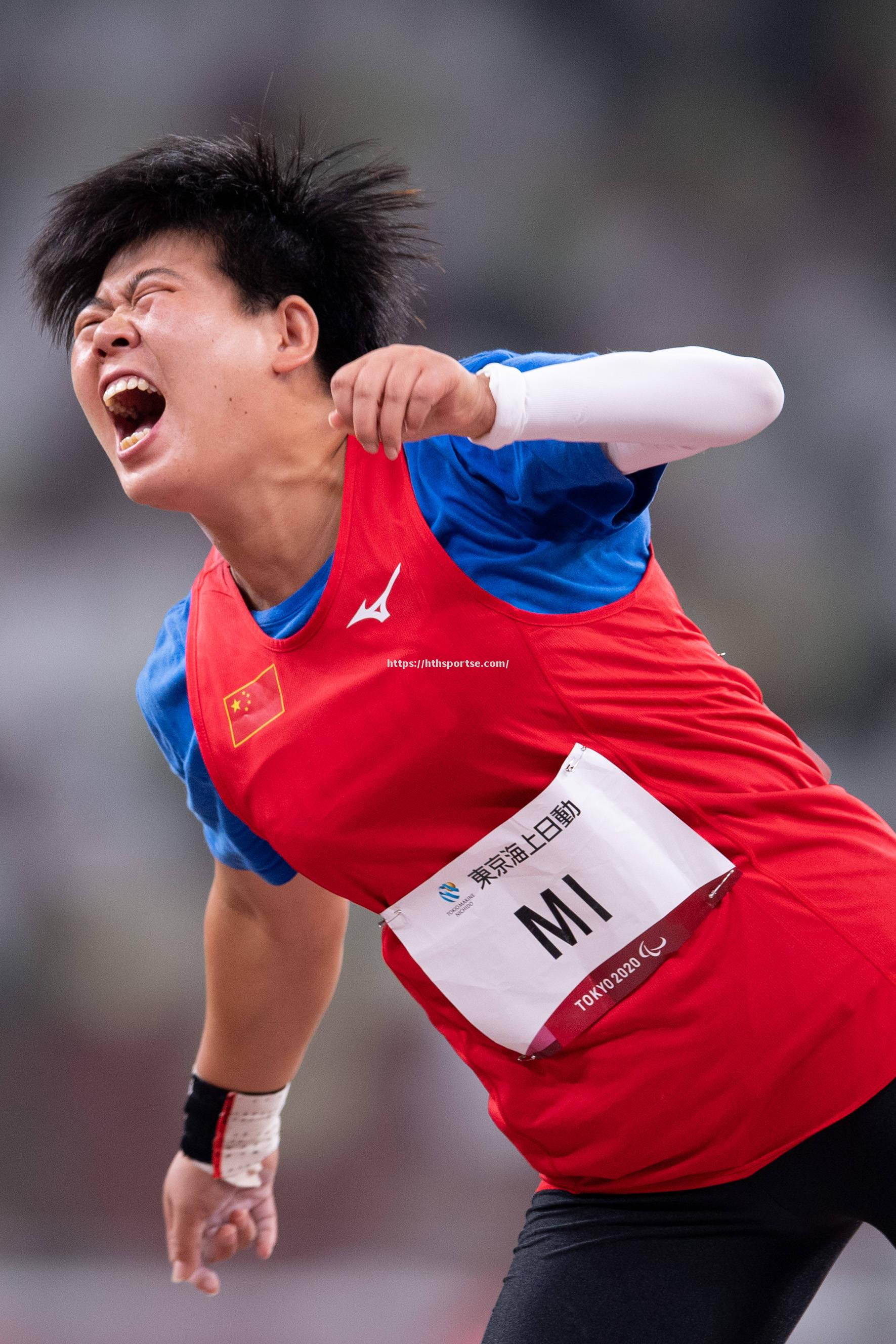 俄罗斯女子田径选手斩获银牌